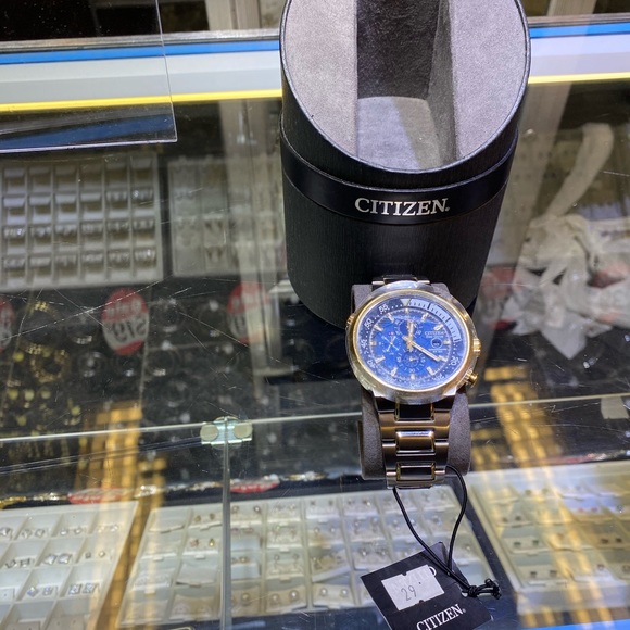 Brand new blue citizen eco drive watch for men - Picture 3 of 3